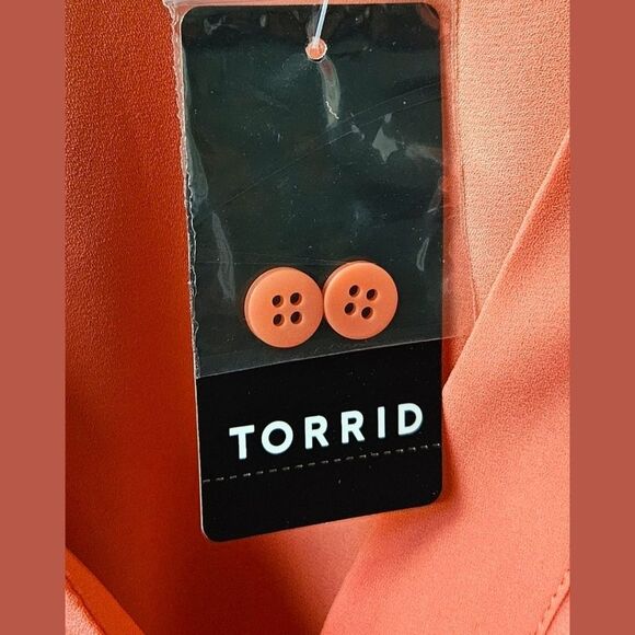 โTORRID Plus Size Tea Rose ๐น Color Peplum Georgette Flutter Sleeve Blouse. 4X - Picture 6 of 16